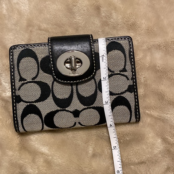Coach Wallet - Picture 6 of 6